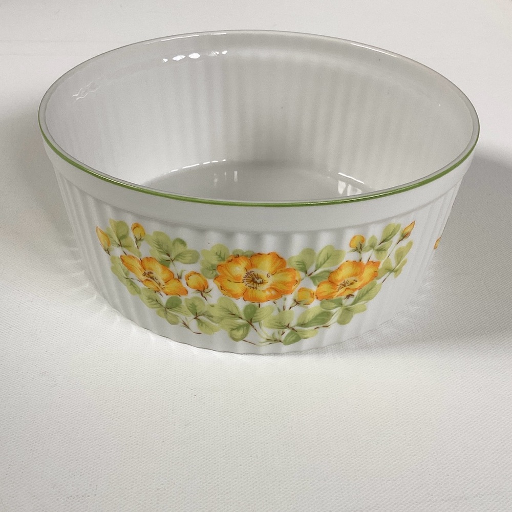 Vintage Floral Ceramic Bowl - Picture 4 of 10